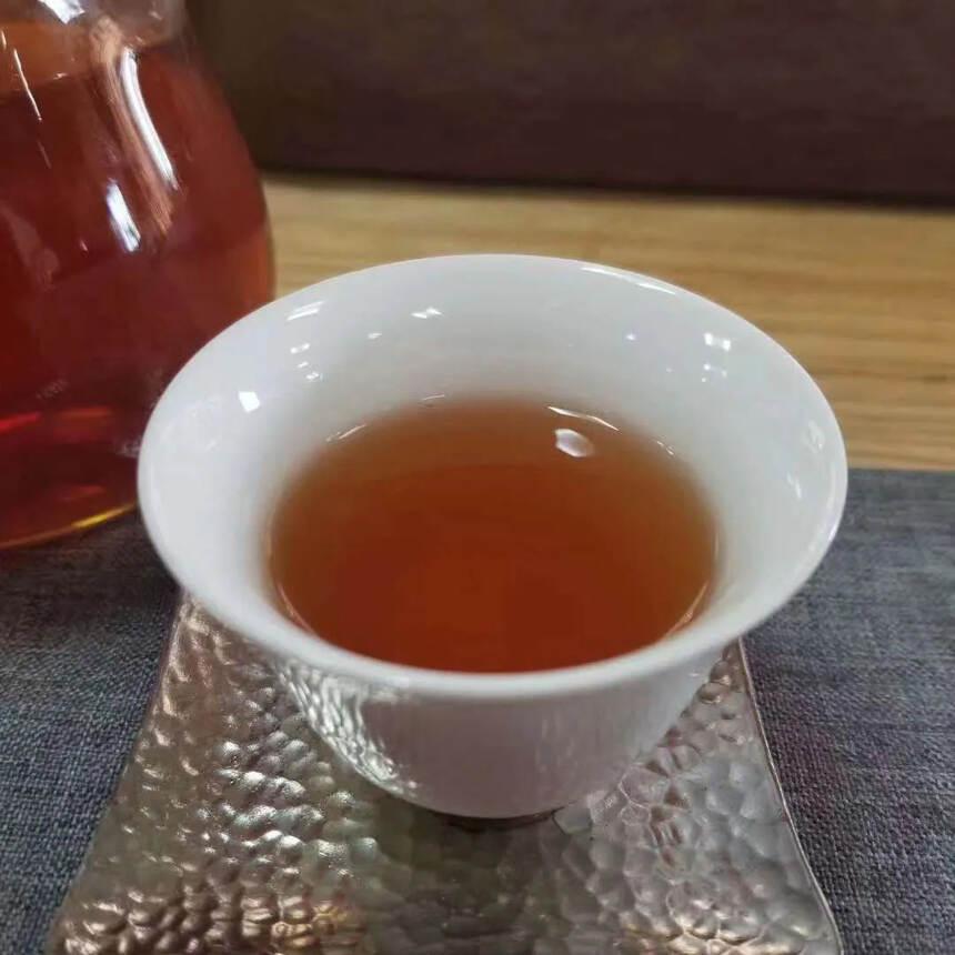 ❤❤

01年勐海茶厂老树圆茶老生茶，繁体厂海王叉，