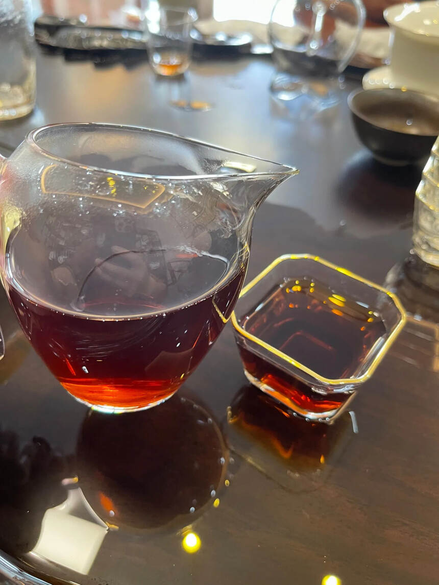 #普洱茶# 98年福海茶膏熟茶，布朗大树发酵熟茶。药