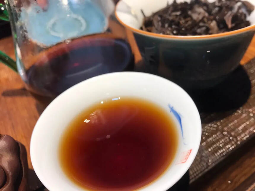 #普洱茶# 70年代老班盆散茶，甘甜浓郁陈香，干香纯