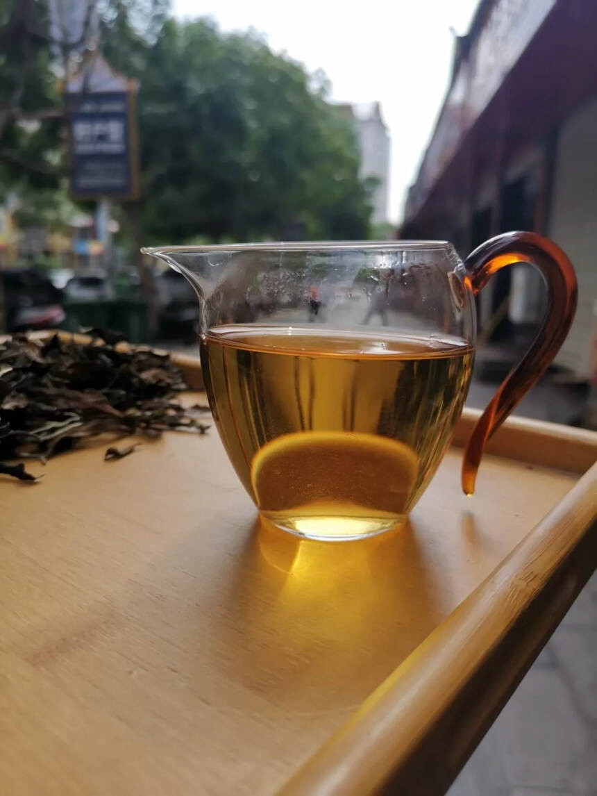 2019年曼西良大树白茶。点赞评论送茶样品试喝。#普