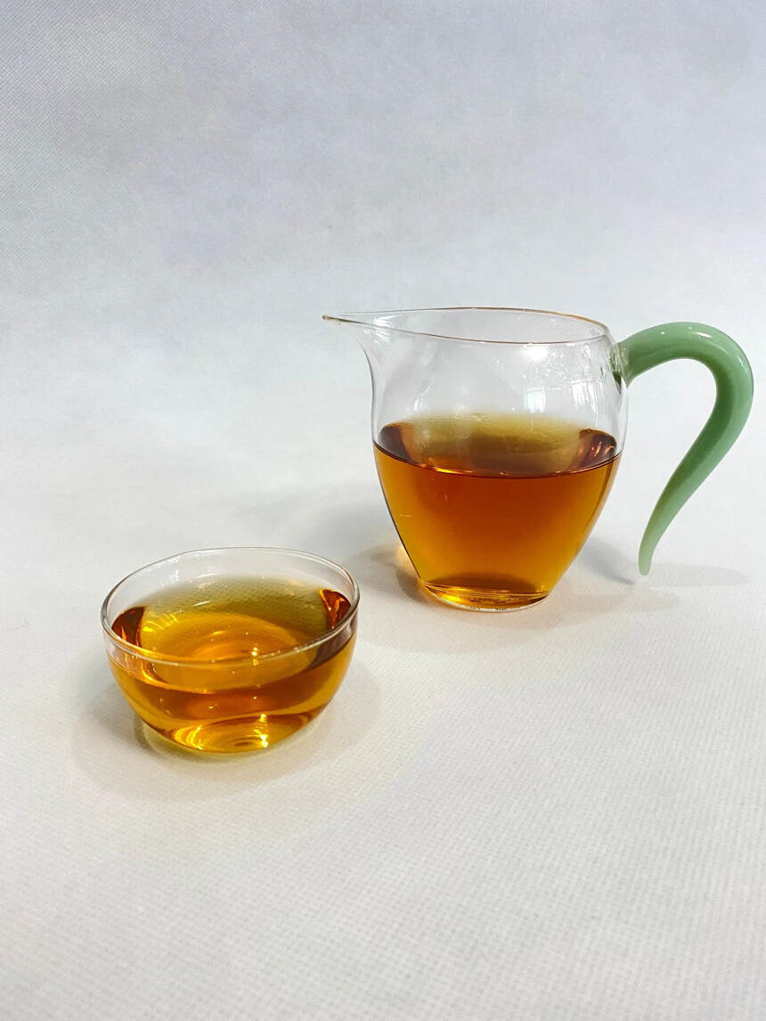 08年荒野老白茶，云南白茶。#喝什么茶叶比较好# #