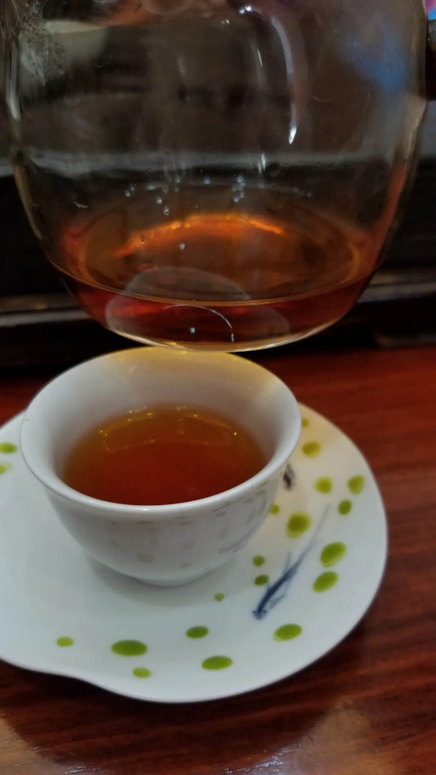 #普洱茶# 96年8582八中绿生茶，易武生茶！