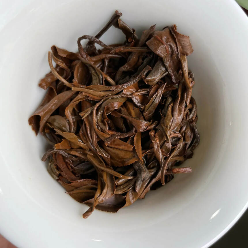 新茶严选：
2021年帕沙乔木红茶，香浓甜足。
好茶