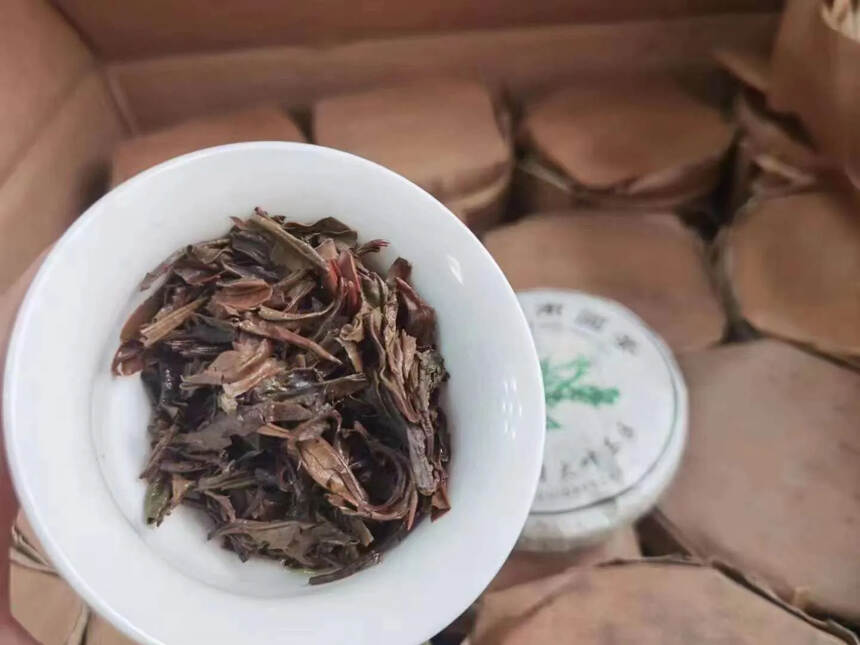 ❤❤2006年小户寨古树茶，勐库优质大叶产区纯料压制