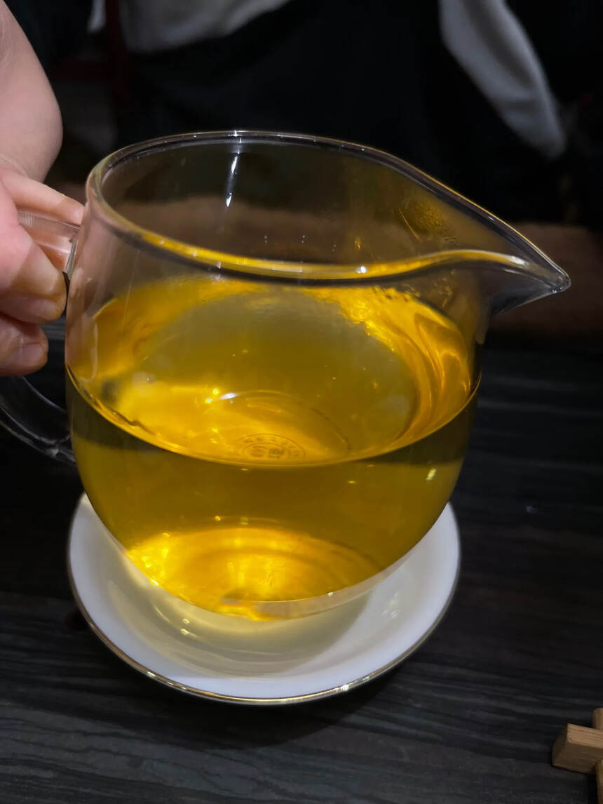 #普洱茶# 
2021年冰岛小龙珠生茶3克。