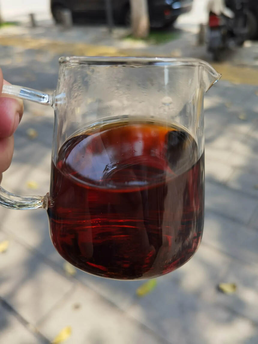 95年樟香熟茶。#普洱茶# #茶生活# #一个人怎样