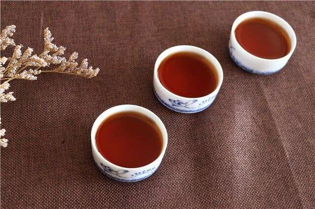 普洱熟茶什么季节喝为宜