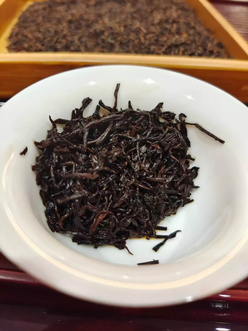 2015年勐海宫廷，散熟茶，入口柔顺，滑度好