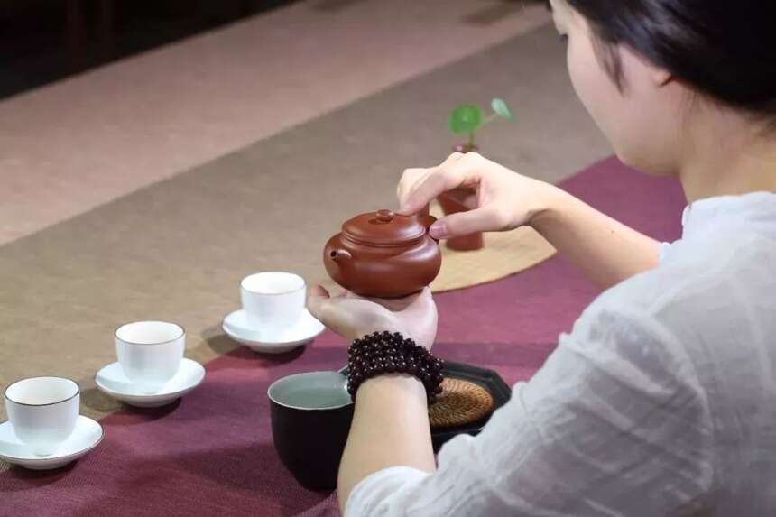 关于茶具细数紫砂壶中最顶尖的仿古壶