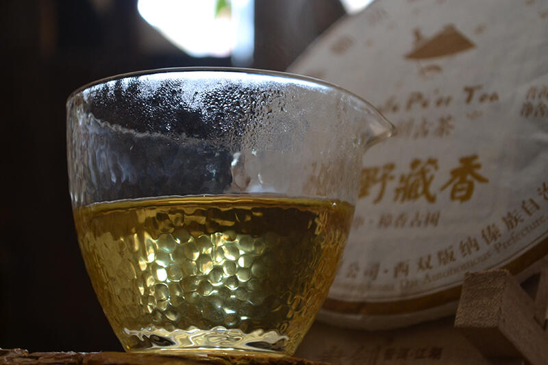 普洱茶什么汤色最正？掌握这几点轻松辨别茶叶品质
