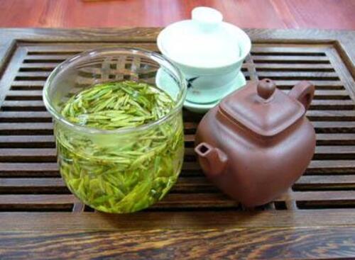 喝龙井茶的功效作用？没想到喝龙井茶的益处竟然那么多？