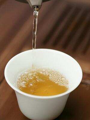 茶汤表面的“泡沫”——茶皂素