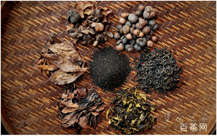六堡茶和普洱茶有什么区别？从原料、工艺、品质特征上告诉你
