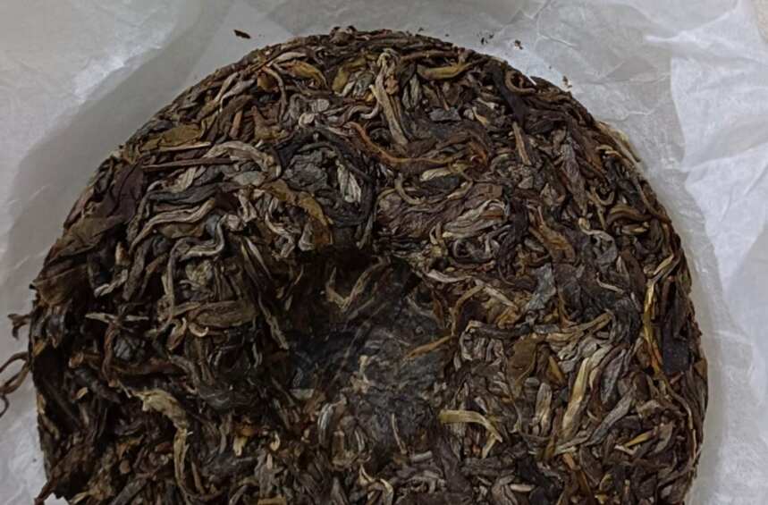 广东茶老板的执念：东莞存出来的茶叶，甩出云南十条街