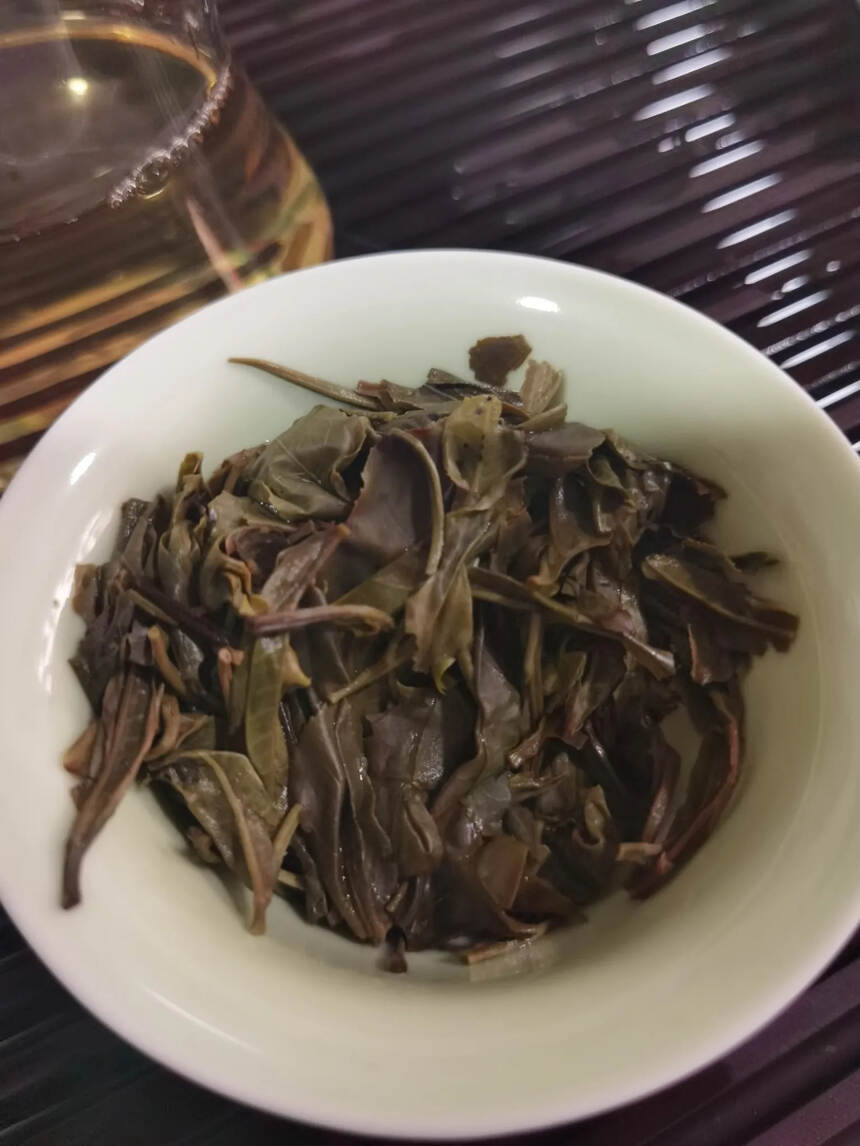 2021年勐宋保塘古树茶生茶，一提5片，一片200克