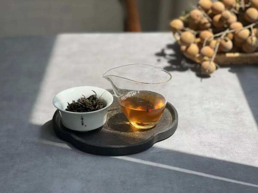 5年以上的老武夷岩茶，喝出梅子香、普洱味、糯香，是怎么回事？