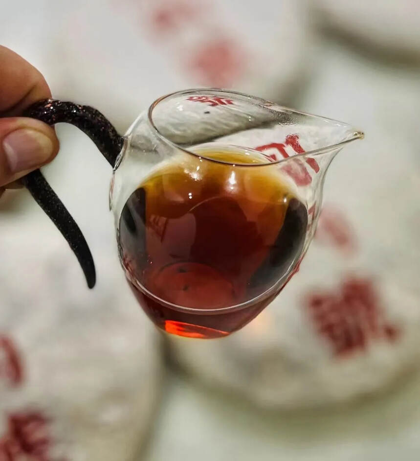 90年代河内号老生饼此茶是当年越南私人茶庄在易武订制