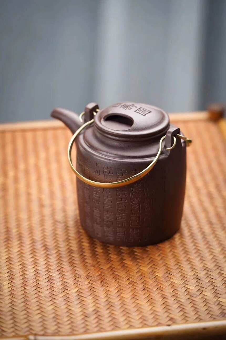 泡茶为啥要用紫砂壶
