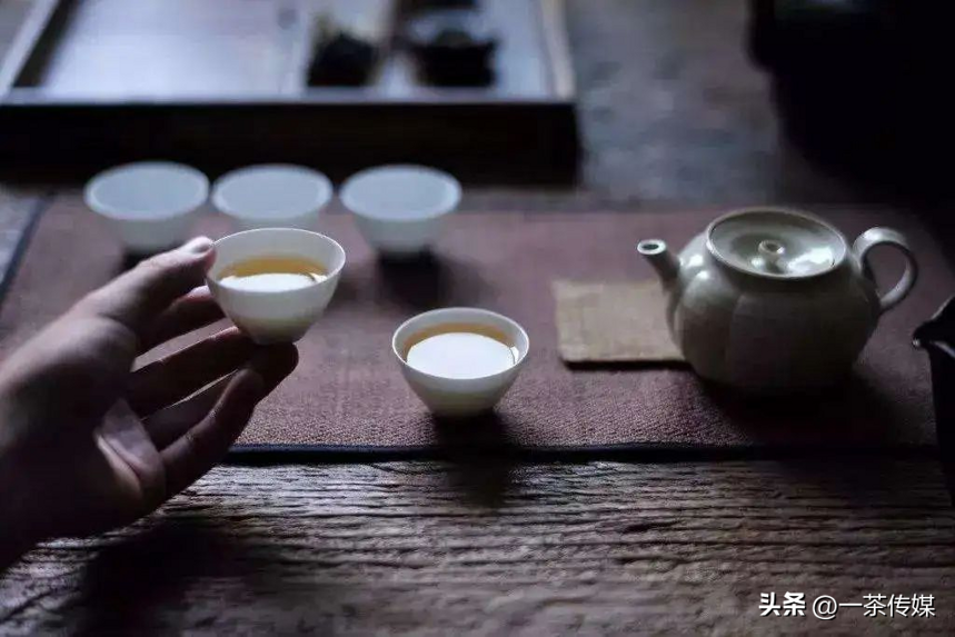 顾渚紫笋，茶圣陆羽钦点的天下第一名茶，因何无人为津？