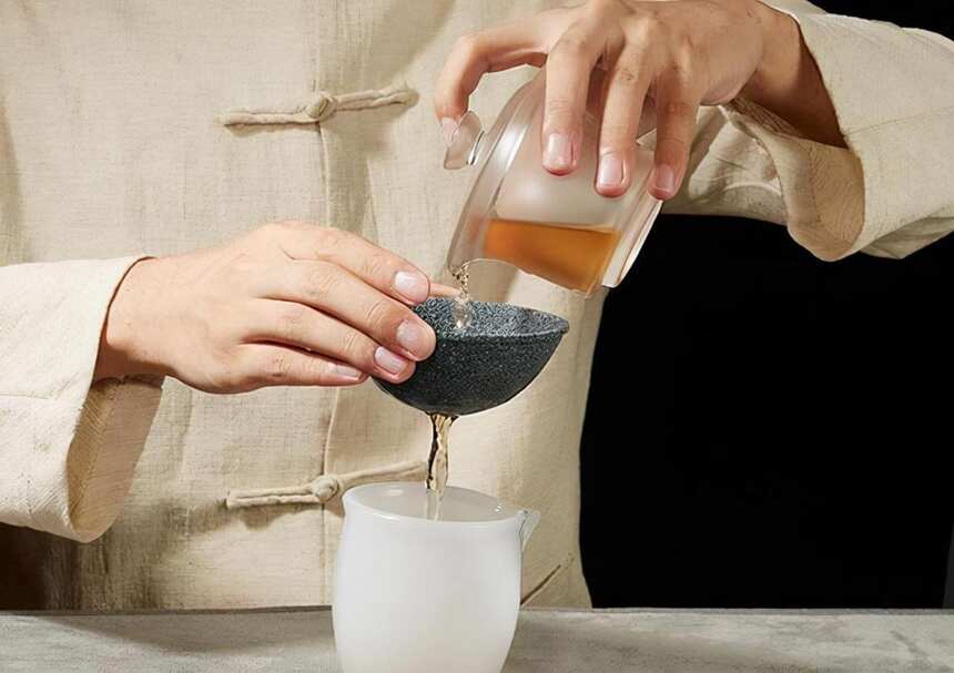若条件允许，建议大家给茶室添置这4种茶道配件，品茶更有韵味