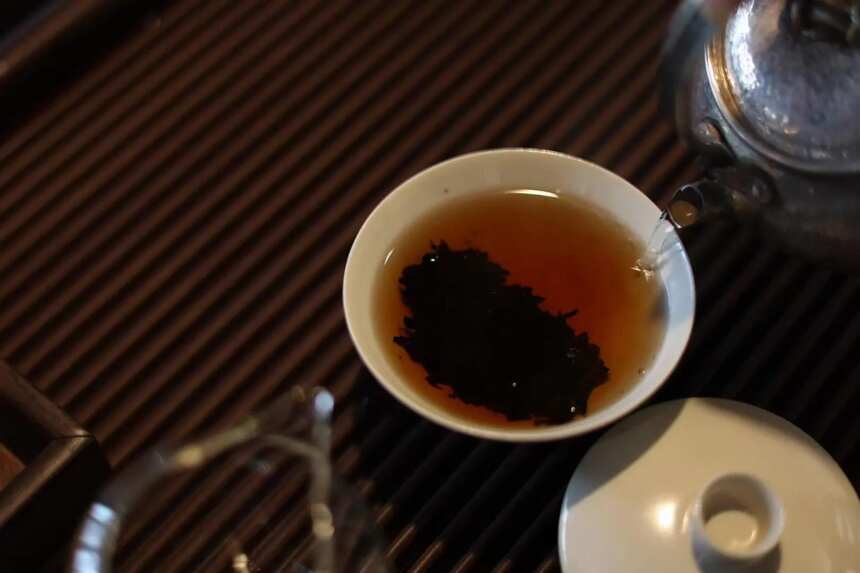 你知道为什么你泡的茶没有茶艺师泡的好喝吗？