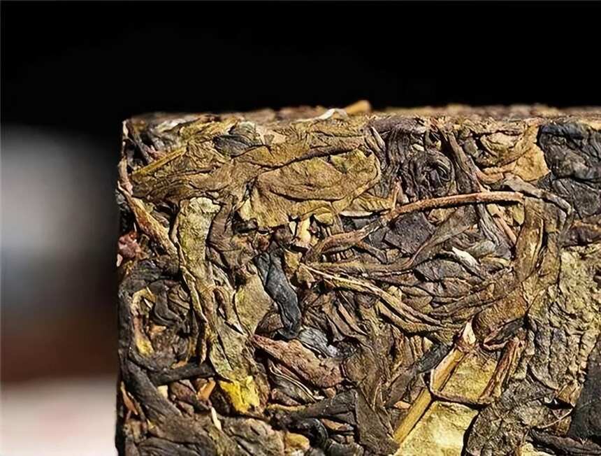 让您重新认识普洱茶里的“黄金叶（老黄片）”