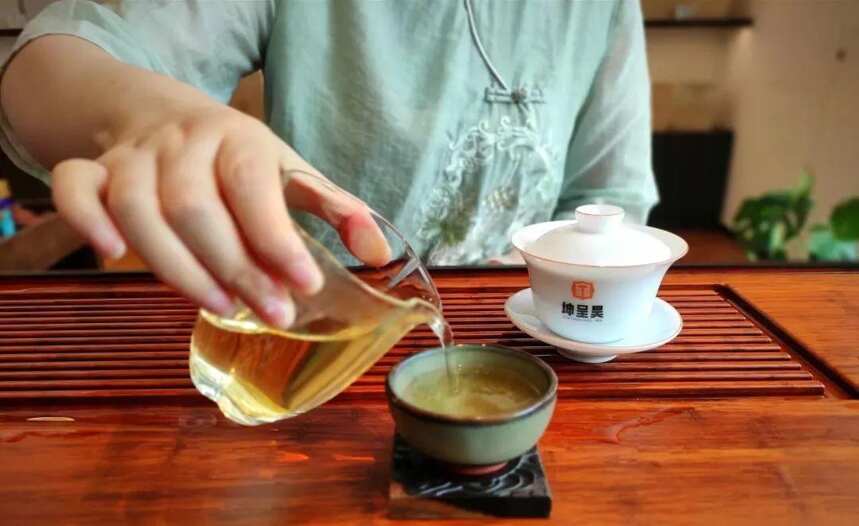 白露丨老茶客都爱喝的白露茶，你知道是什么茶吗？