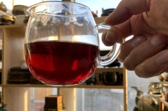 六堡茶冲泡温度_六堡茶用多少度水温泡合适？