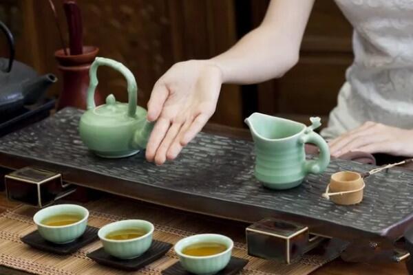 泡茶水温多少度合适_泡茶的方法步骤