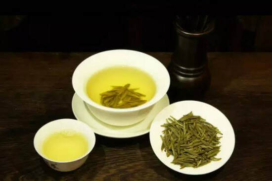 黄茶价格多少钱一斤_120～2000元左右