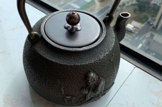 铁壶适合泡什么铁壶泡什么茶比较好？