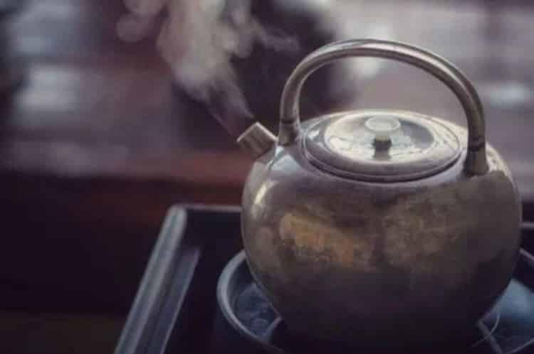 煮茶的步骤图解_正确的煮白茶方法！