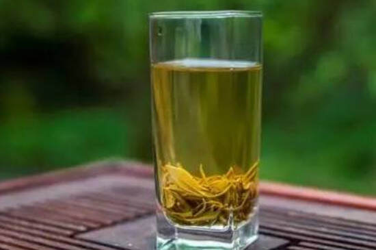 黄茶价格多少钱一斤_120～2000元左右