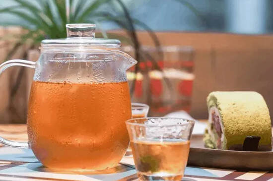 冷泡茶和热泡茶有什么区别_泡茶冷水与热水的区别