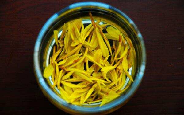 黄金芽属于什么茶 黄金芽茶的功效与作用（提神抗衰老）