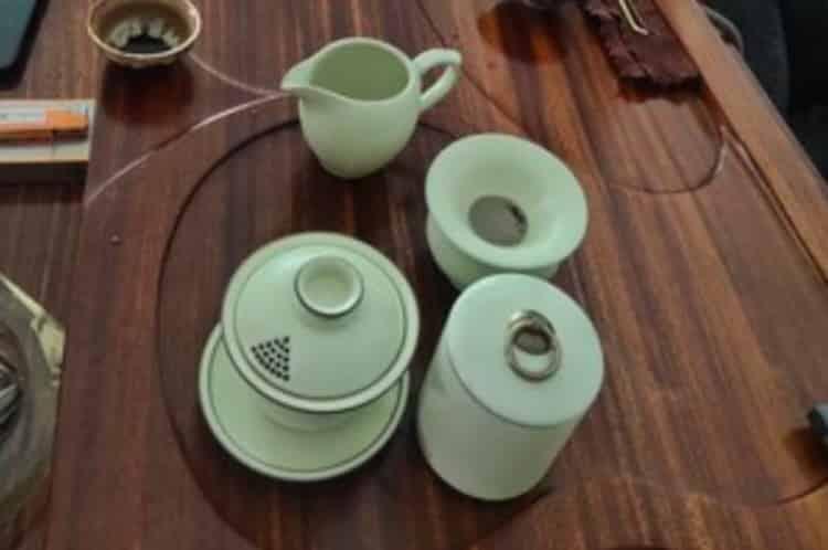 茶具选择白瓷还是汝窑_白瓷和汝窑哪个好？