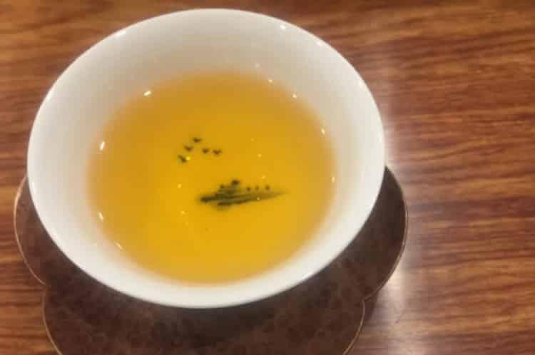 茶叶味道淡好还是重好_茶喝浓的好还是淡的好？