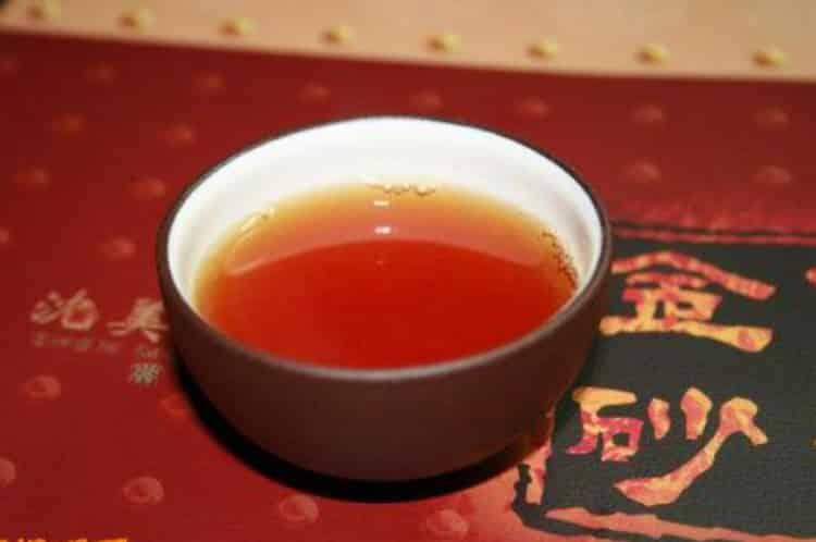 冬天红茶和什么搭配在一起喝_牛奶是红茶首选