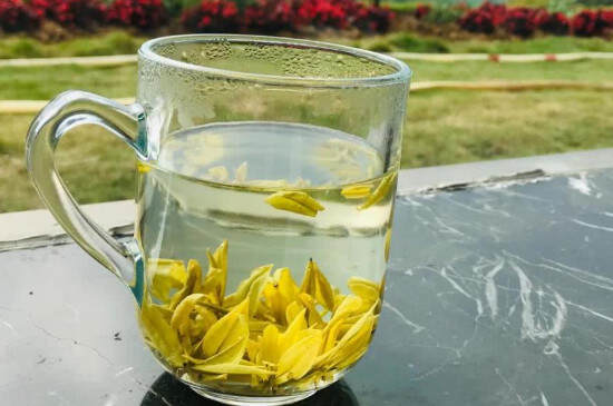 黄金芽茶叶多少钱一斤_580～8000元左右一斤
