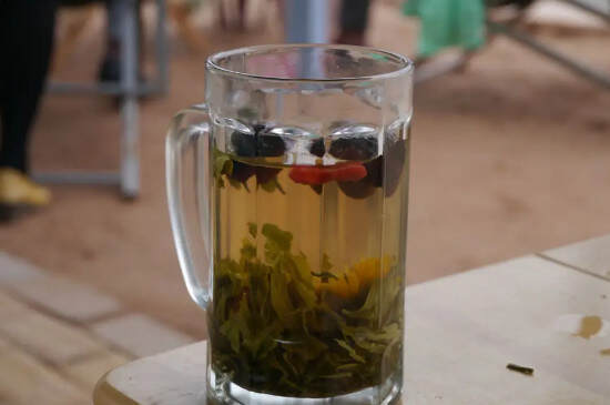 甘肃人喝的春尖茶哪里产的_属于什么茶？