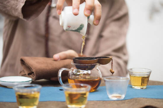 合十禅茶是什么是寺院僧人种植的茶