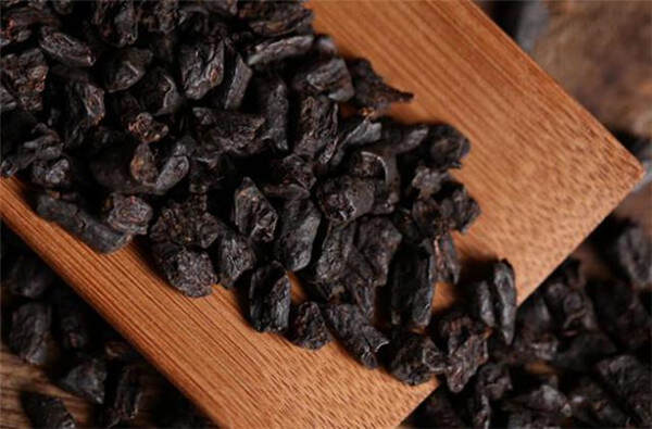 黑茶多少钱一斤（黑茶的销售价格及选购技巧介绍）