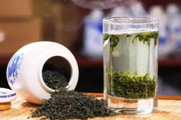 青茶和绿茶有什么区别（青茶和绿茶不同之处）
