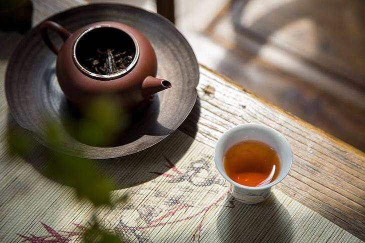 如何挑选正宗的武夷山岩茶？