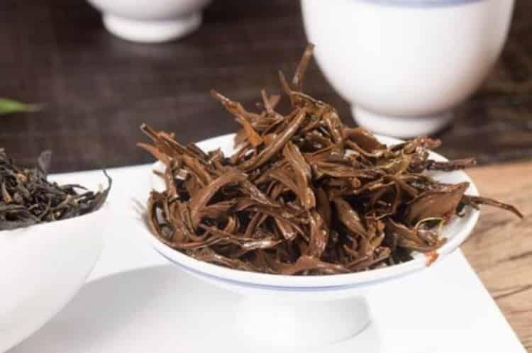 红茶和普洱哪个更助消化_喝红茶更有助于消化