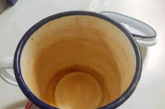 杯子里的茶垢怎么去除