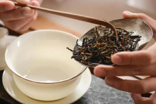 盖碗泡茶手法_盖碗泡茶的7个步骤
