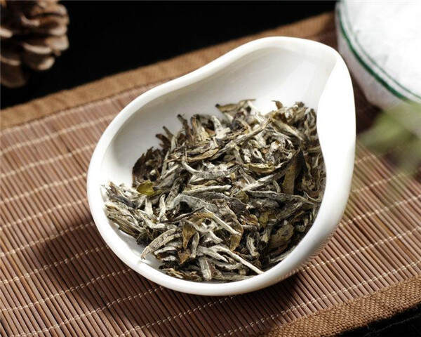 中国茶里的极简主义—白茶