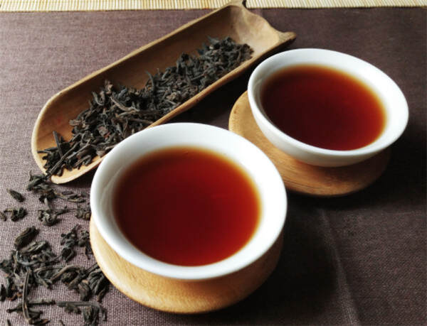 黑茶是一 款什么茶，为什么叫黑茶？