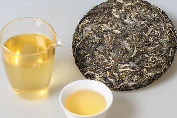 普洱茶生茶和熟茶的区别和作用_怎样区分生普洱茶和熟普洱茶